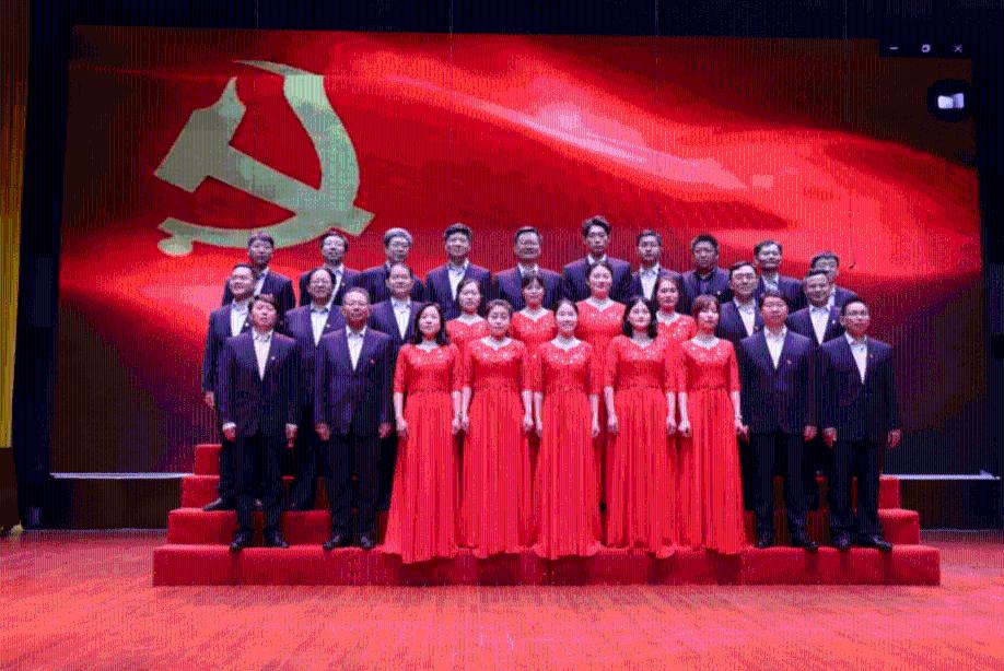 南阳英才学校火灾背后,农村网点撤并之痛:十来岁孩子适合寄宿吗