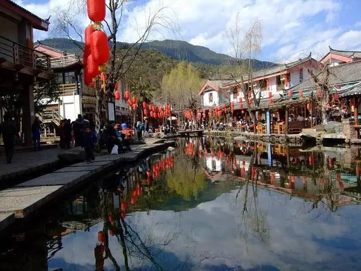 地板冒岩浆无敌版